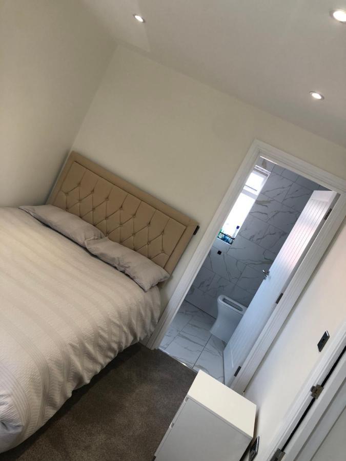 5 Bedroom House In Orpington Eksteriør bilde
