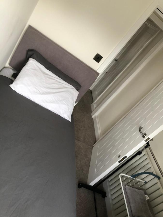 5 Bedroom House In Orpington Eksteriør bilde