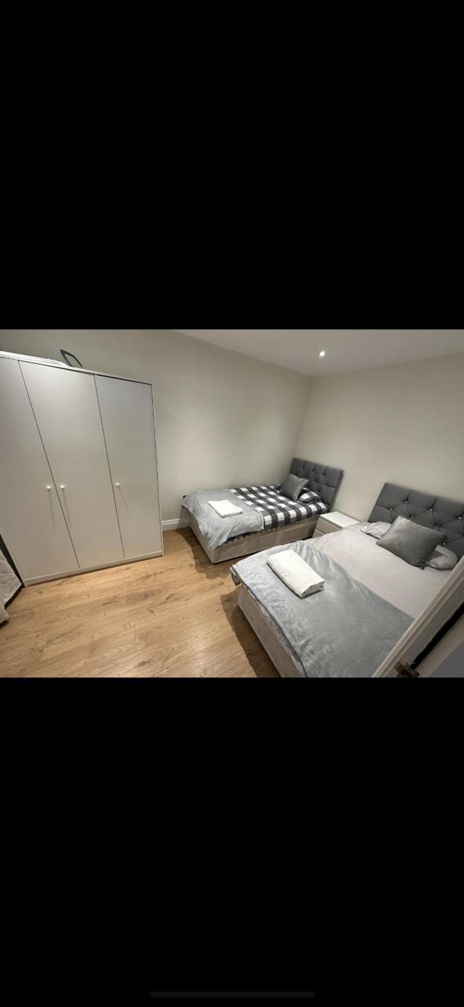 5 Bedroom House In Orpington Eksteriør bilde