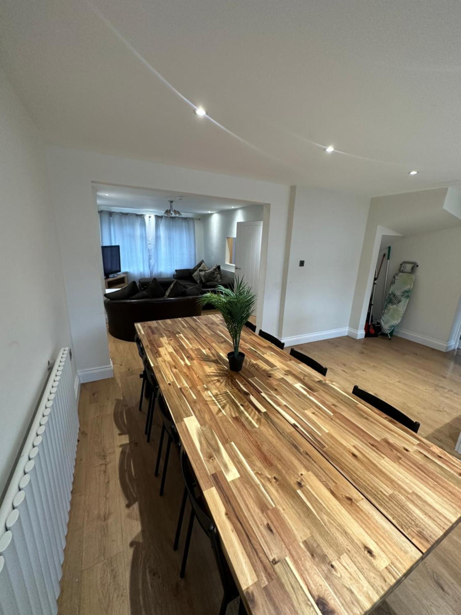 5 Bedroom House In Orpington Eksteriør bilde